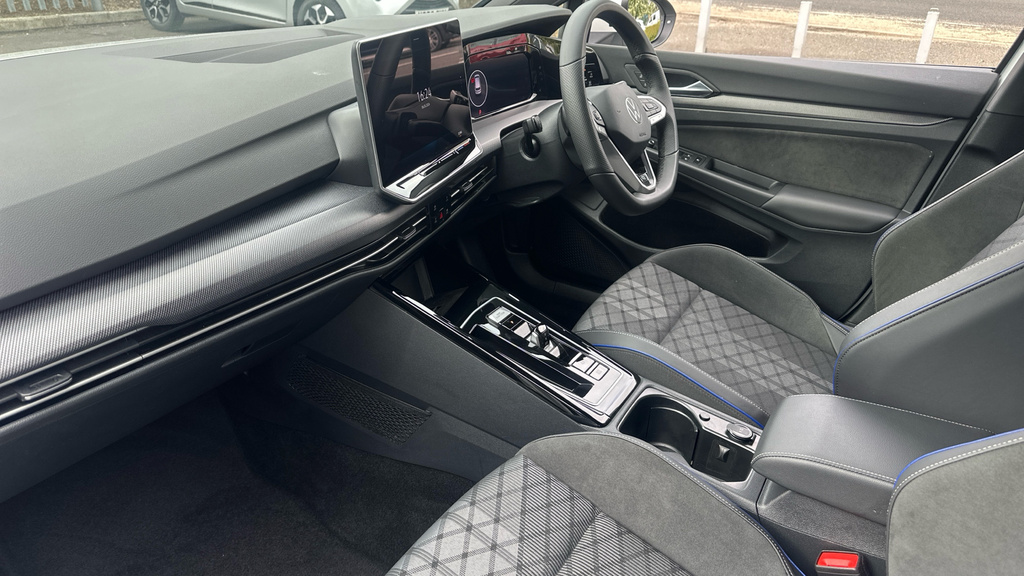 Volkswagen Golf R-line PK75BWU White #2