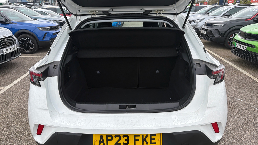 Vauxhall Mokka Design White #4