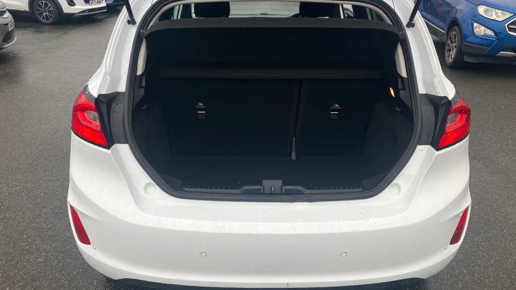 Ford Fiesta Titanium MT73ZXX White #4