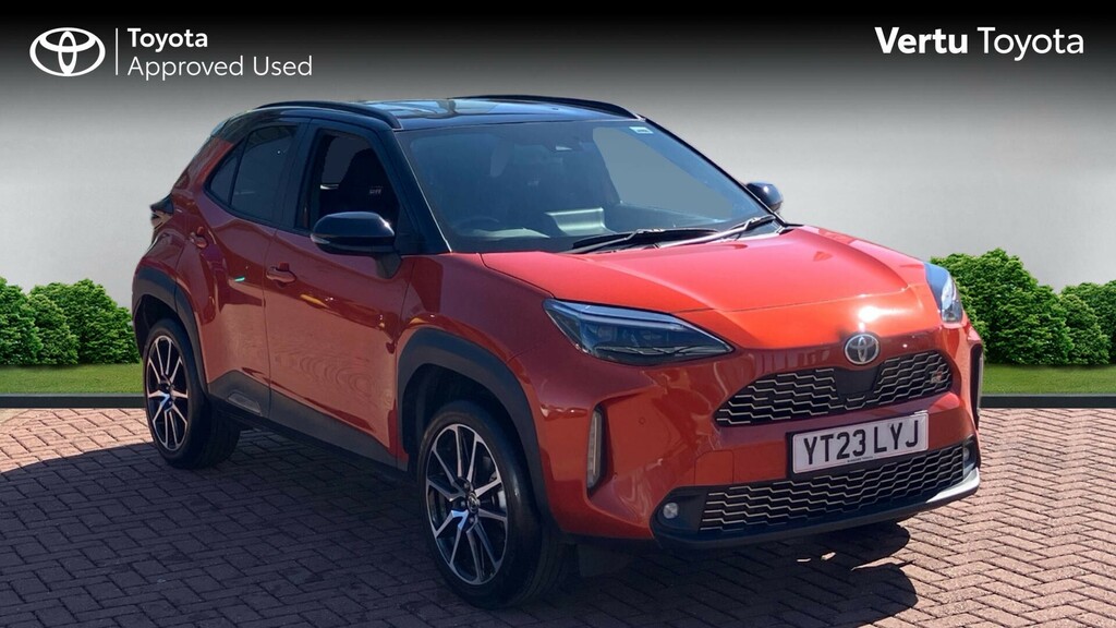 Toyota Yaris Cross Gr Sport Black