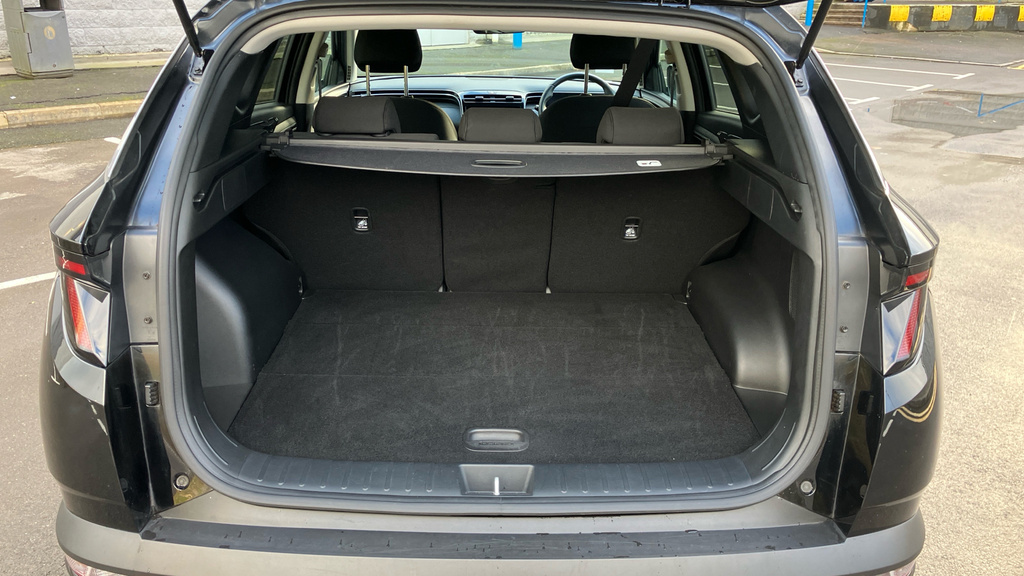 Hyundai Tucson Premium Black #4