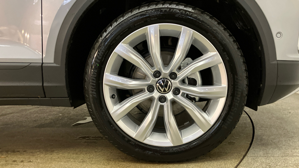 Volkswagen T-Roc Match VE75EXL Silver #5