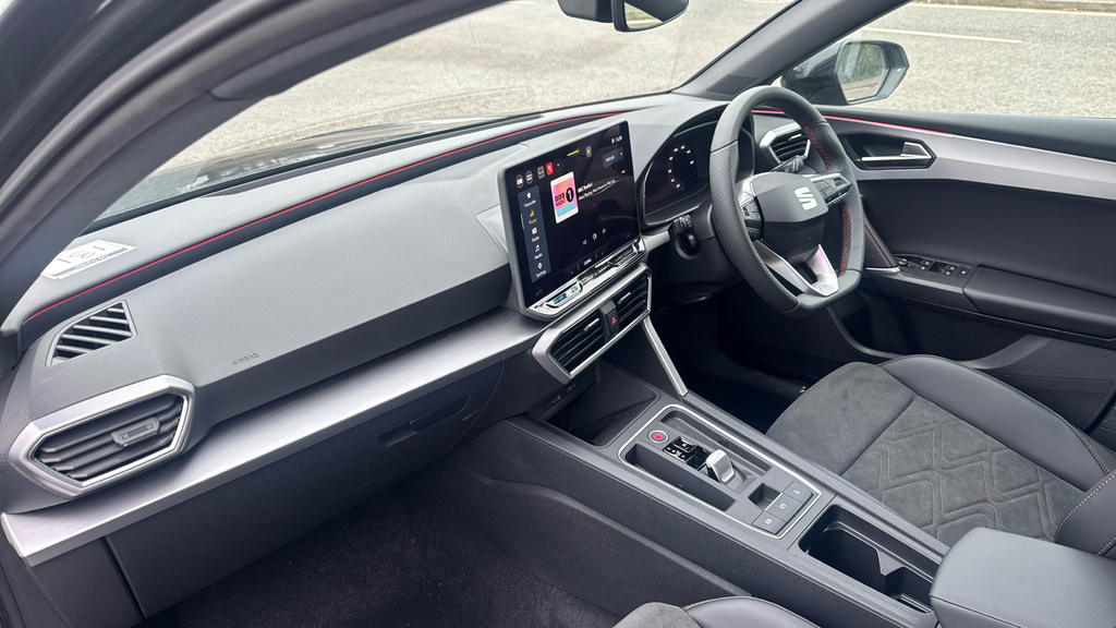 Seat Leon Fr Black Edition FJ26YKW Grey #2
