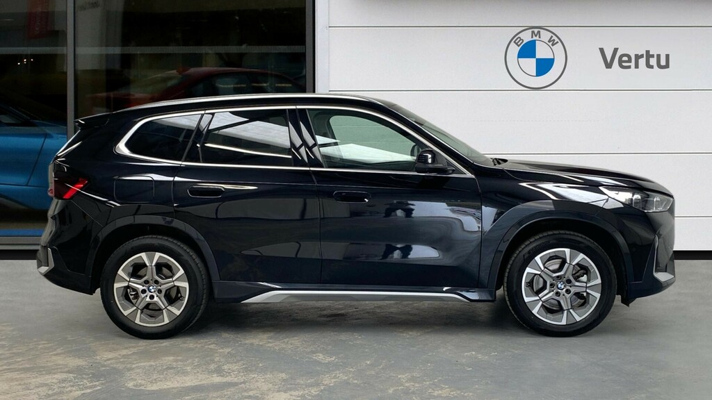 BMW X1 Xline YH75KDO Black #3