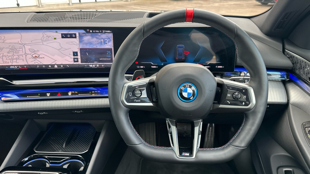 BMW i5 M60 WH75AOB Black #5