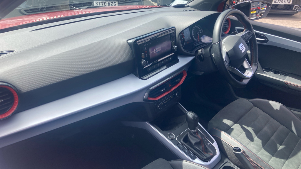 Seat Arona Fr Edition PY72KHF Red #2