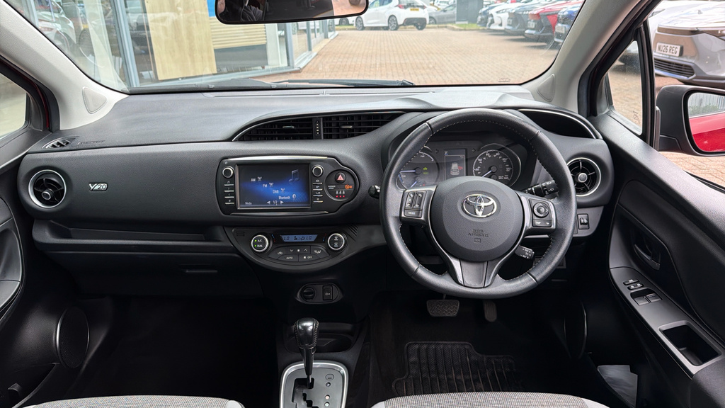 Toyota Yaris Y20 Red #6