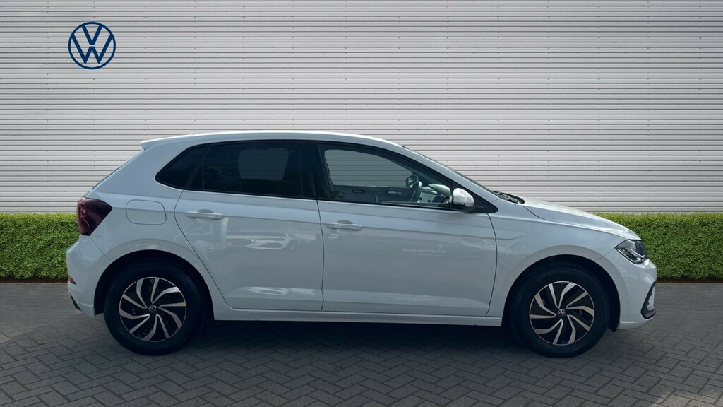 Volkswagen Polo Life White #4