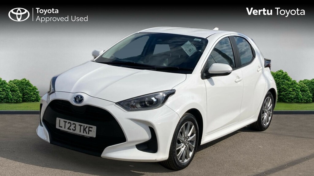 Toyota Yaris Icon LT23TKF White #3