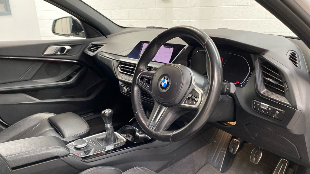 BMW 1 Series M Sport White #6