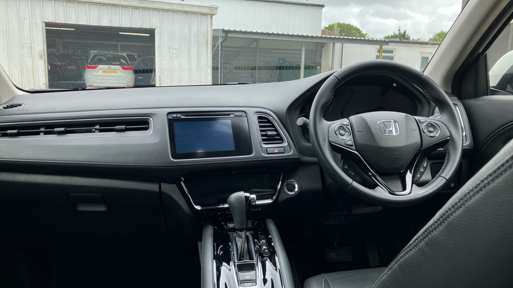 Honda Hr-V Ex HF70PXV White #4
