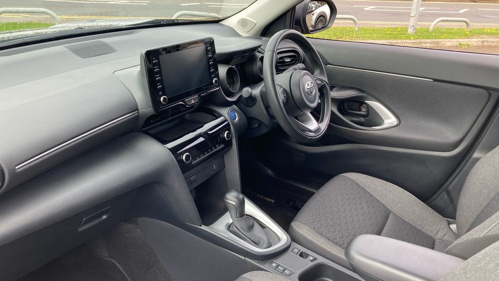 Toyota Yaris Cross Icon SG24OOX Grey #5
