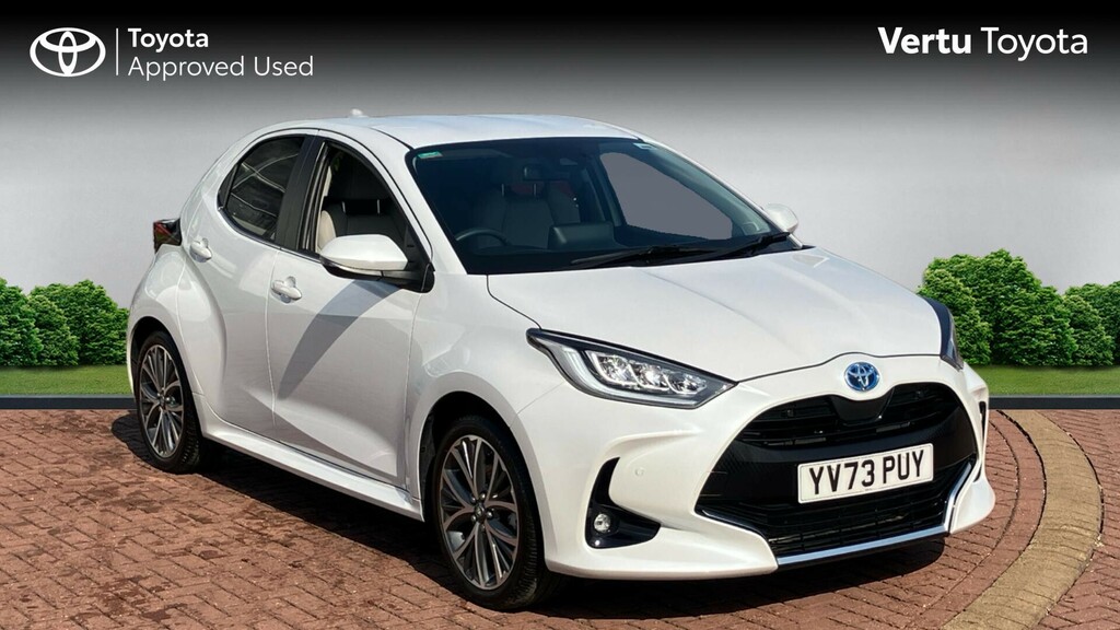 Toyota Yaris Excel White