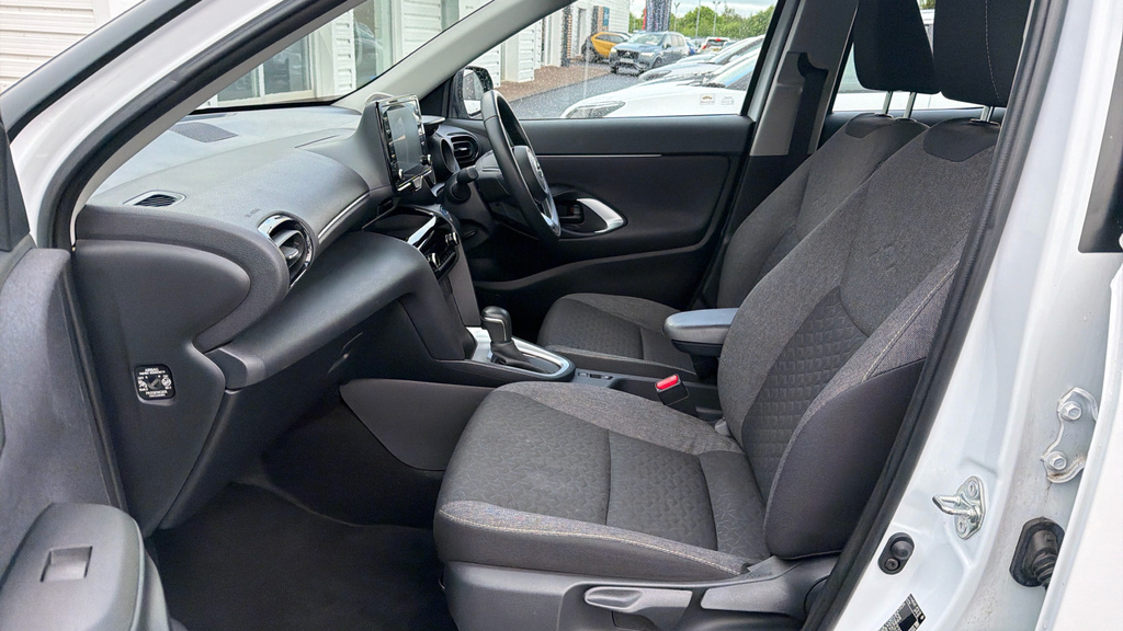 Toyota Yaris Cross Icon SG24XJL White #5