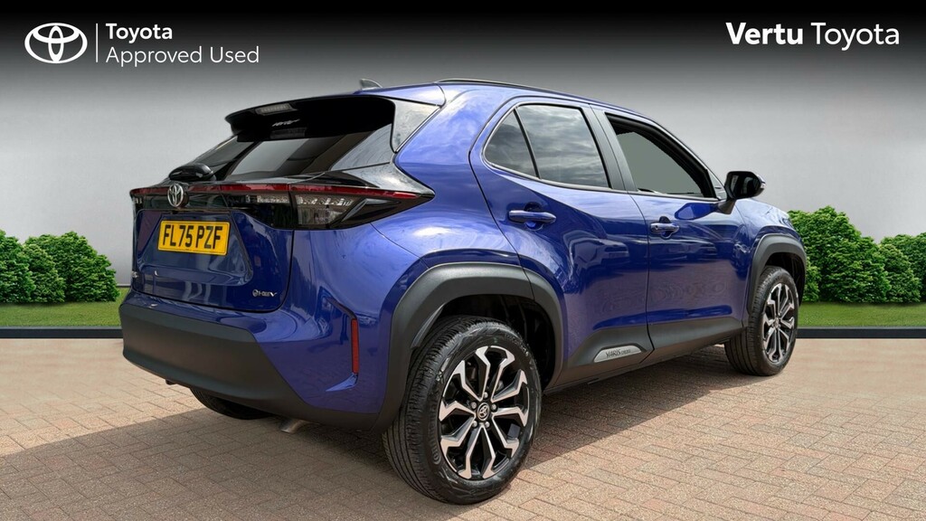 Toyota Yaris Cross Design Blue #2