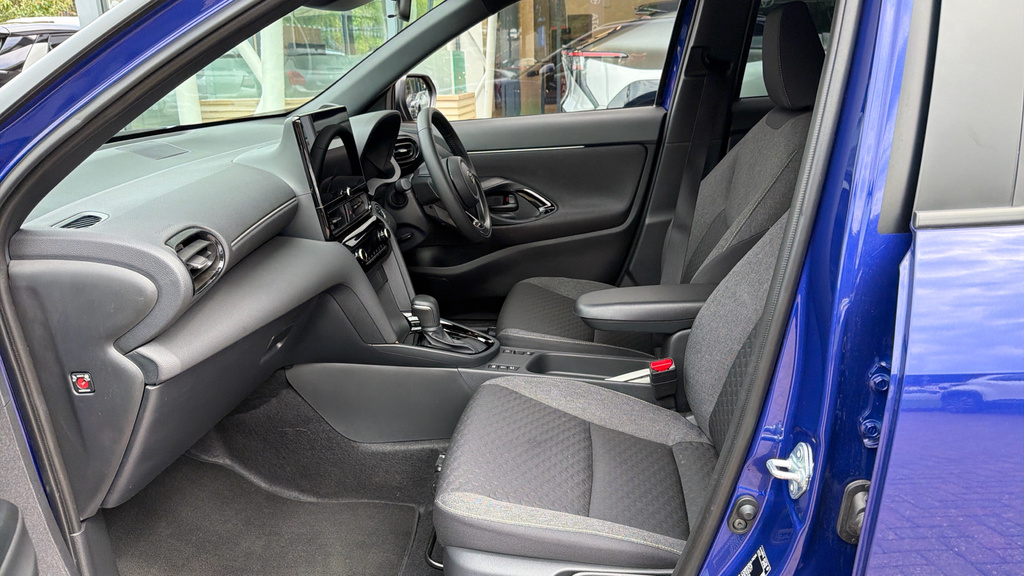 Toyota Yaris Cross Design Blue #5