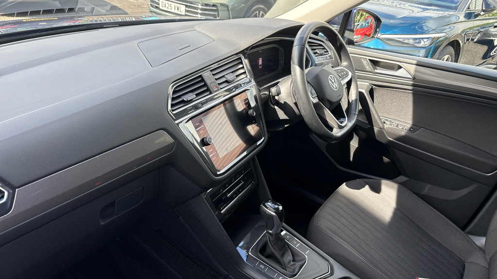 Volkswagen Tiguan Allspace Life Blue #2