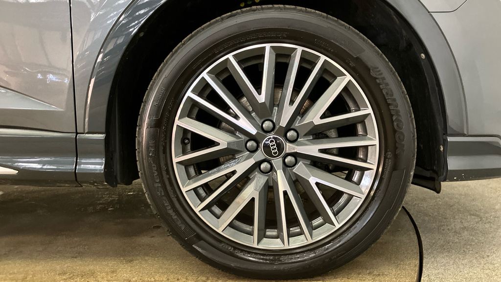 Audi Q3 S Line NC72KBF Grey #5