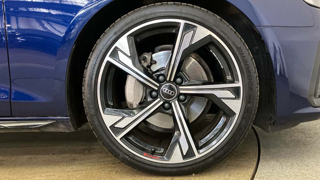 Audi A4 Black Edition NC24ZJO Blue #5