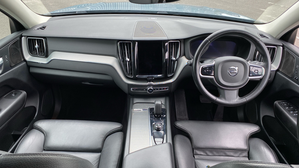 Volvo XC60 Plus Grey #5