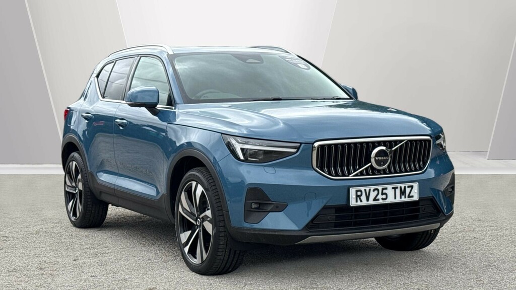 Volvo XC40 Ultra Blue