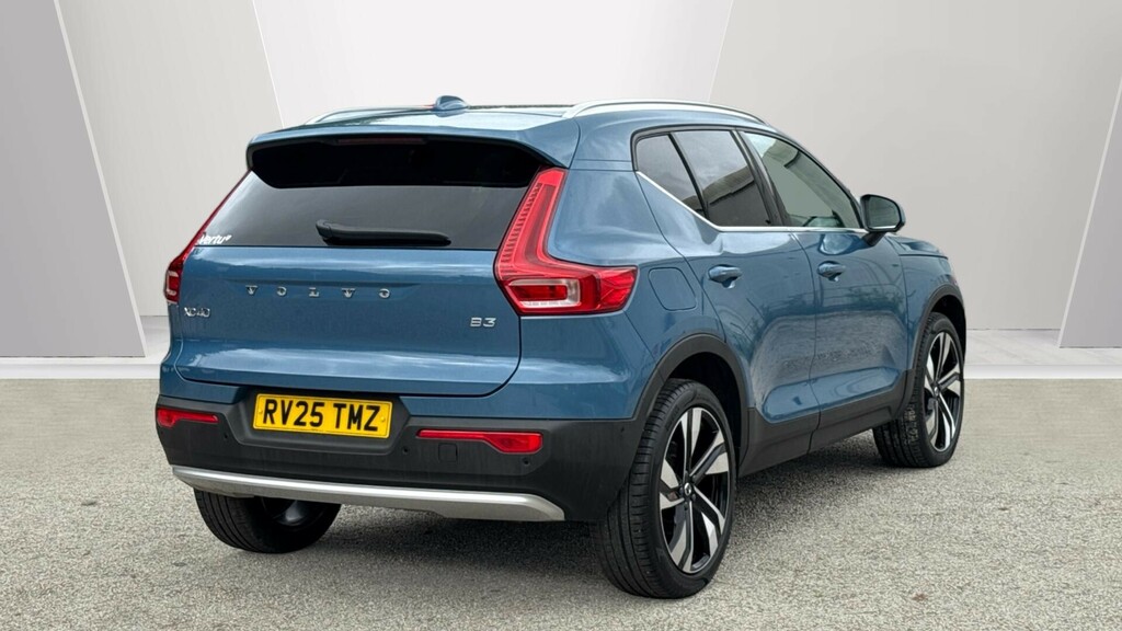 Volvo XC40 Ultra Blue #2