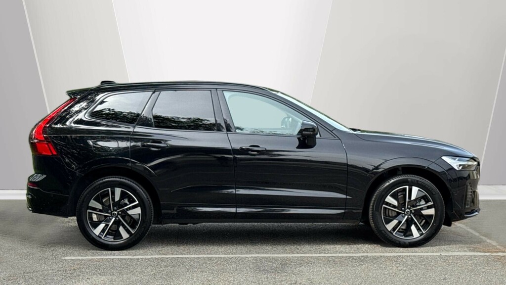 Volvo XC60 Plus Black