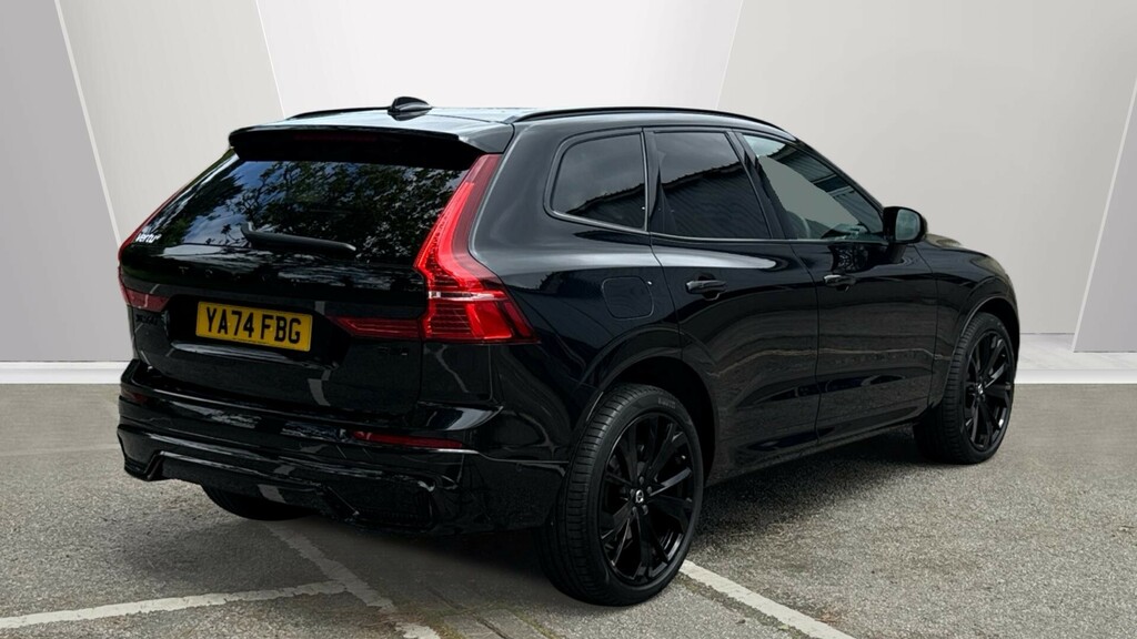 Volvo XC60 Plus Black Edition YA74FBG Black #2