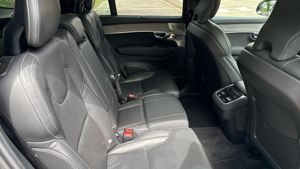 Volvo XC90 Ultra Black #6