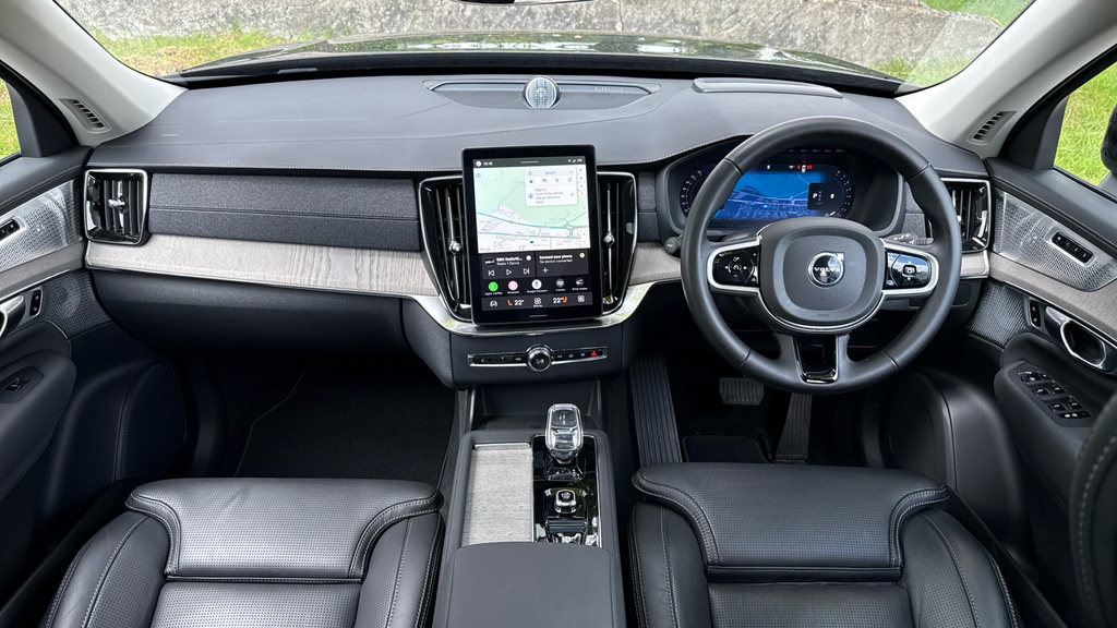 Volvo XC90 Ultra Black #5