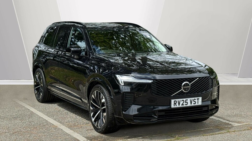 Volvo XC90 Ultra Black