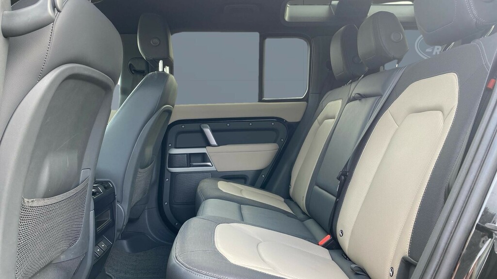 Land Rover Defender 110 X-dynamic Se WK23UGG Black #4
