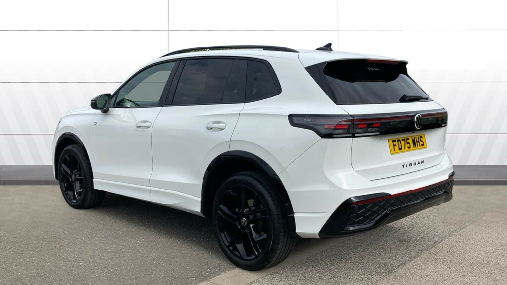 Volkswagen Tiguan Black Edition White #2