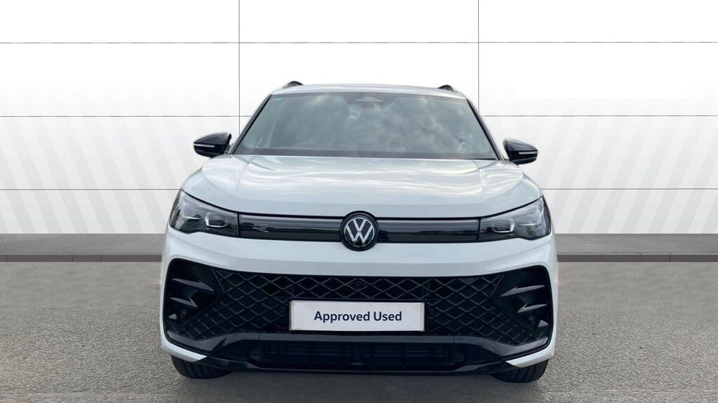Volkswagen Tiguan Black Edition White #3