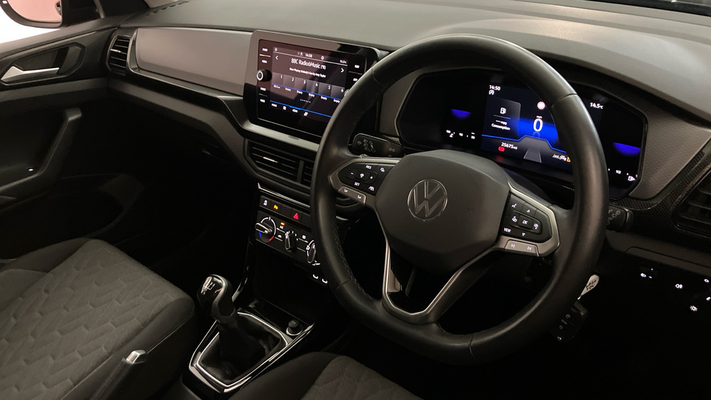 Volkswagen T-Cross Life WF24YDV Black #6