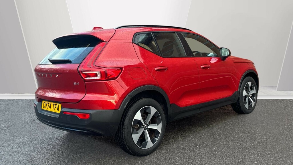 Volvo XC40 Plus Red #2