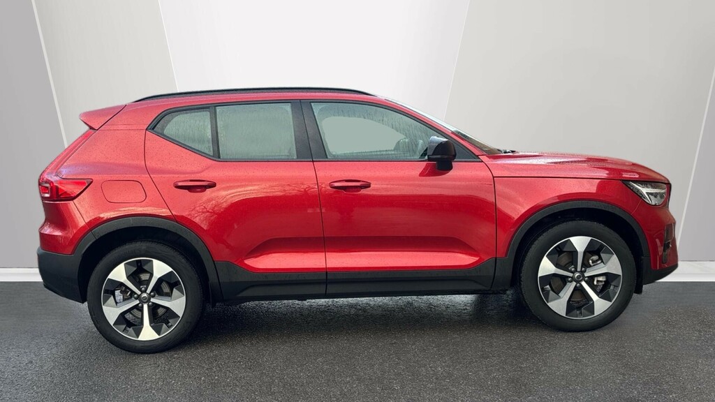 Volvo XC40 Plus Red #3