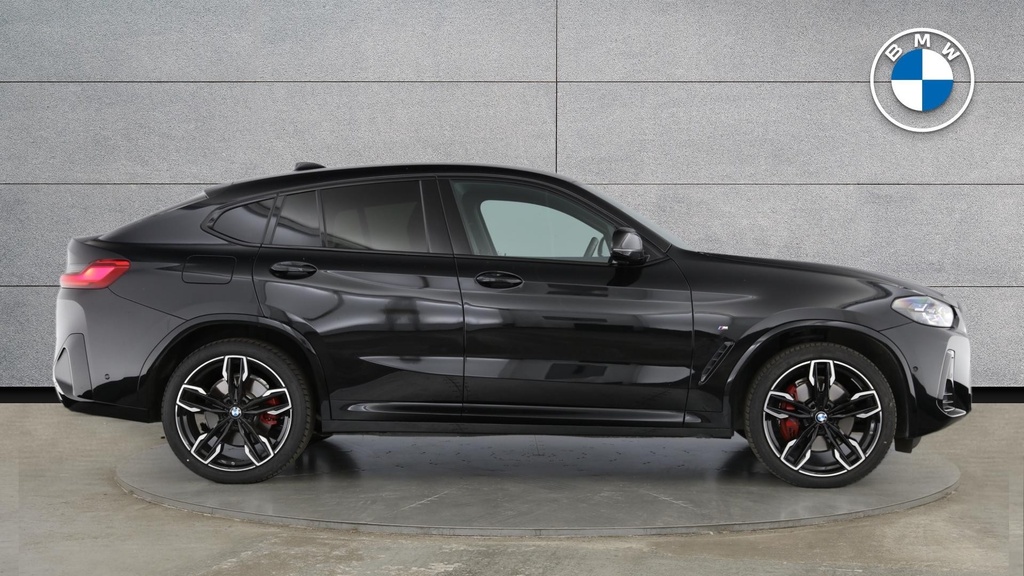 BMW X4 M M Sport Black #3