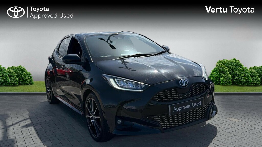 Toyota Yaris Gr Sport Black