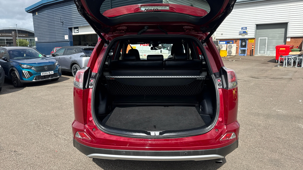 Toyota Rav 4 Design Red #4