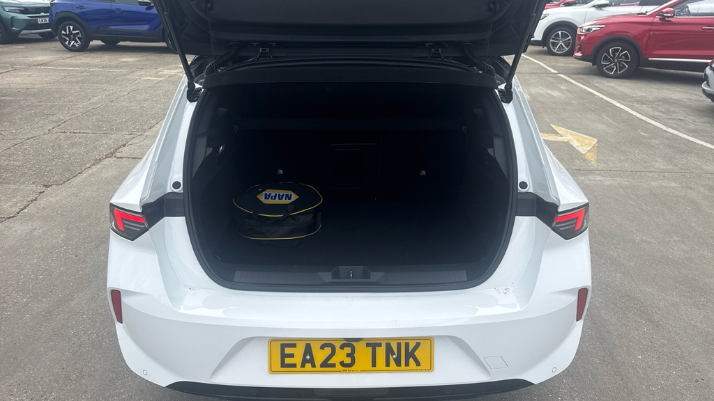 Vauxhall Astra Gse White #4