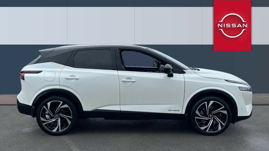 Nissan Qashqai Tekna WJ23OPG White #5