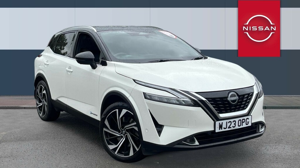 Nissan Qashqai Tekna White