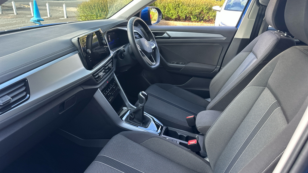 Volkswagen T-Roc Match YS25CEU Blue #2