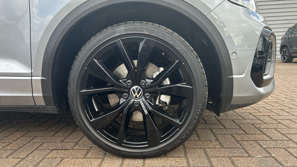 Volkswagen T-Roc Black Edition Plus MC75VNJ Silver #5