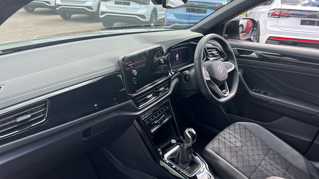 Volkswagen T-Roc Black Edition Plus MC75VNJ Silver #2