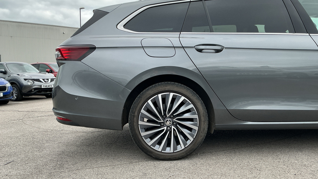 Skoda Superb Laurin Klement HY74JWP Grey #5