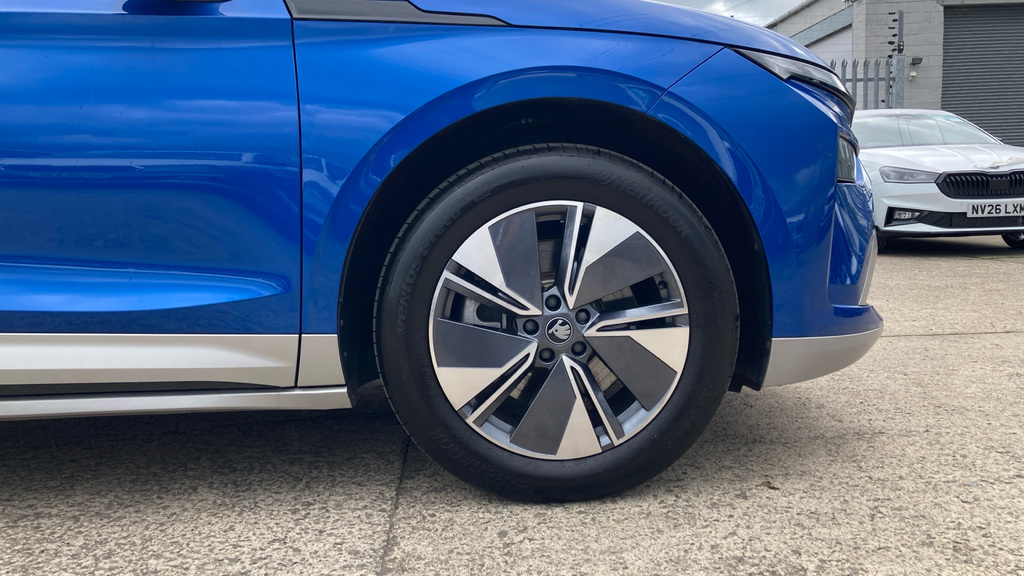 Skoda ENYAQ Edition Blue #5