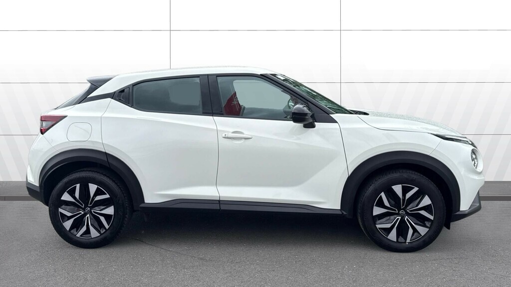 Nissan Juke Acenta White #5