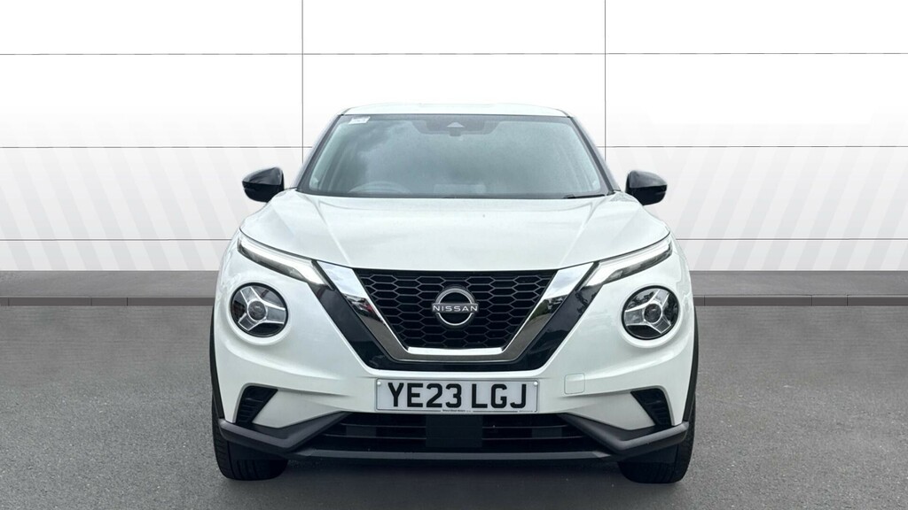 Nissan Juke Acenta White #3